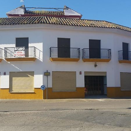 Laguna Mendoza Hotel Palma del Rio Exterior photo