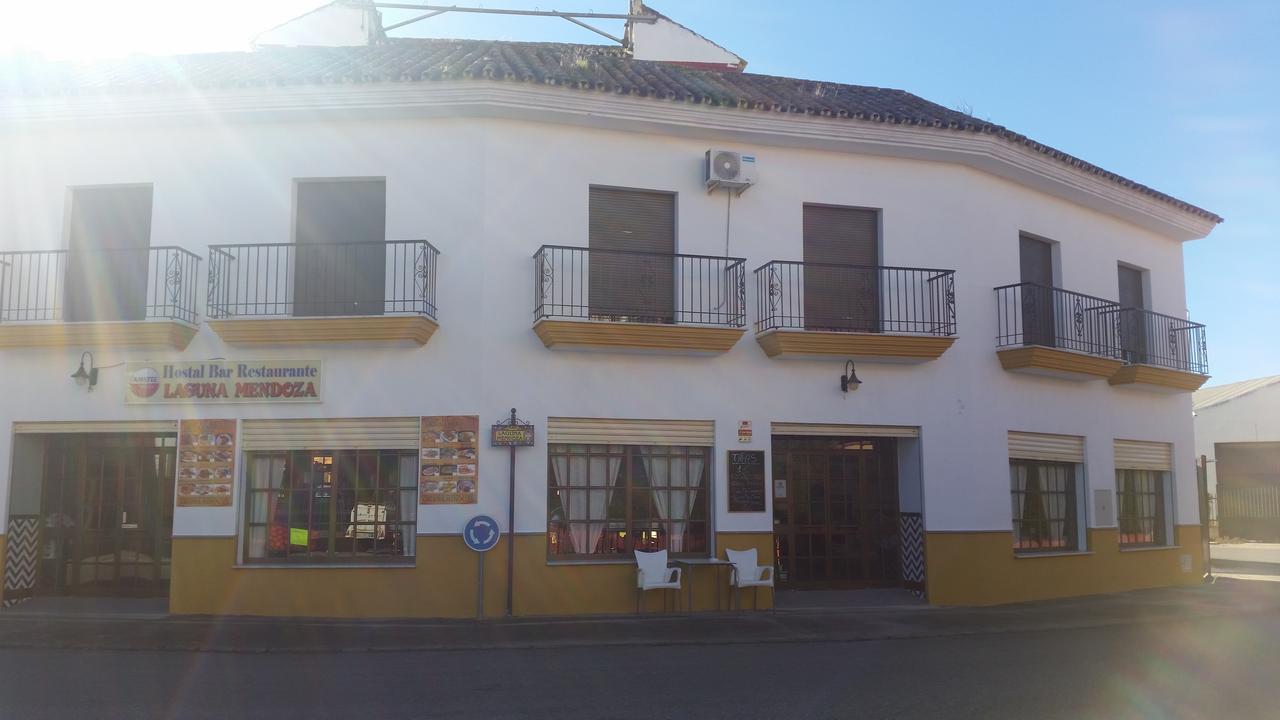 Laguna Mendoza Hotel Palma del Rio Exterior photo